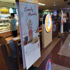 J. Co Donuts & Coffee User Photo