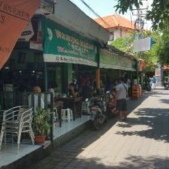 Warung Makan Nikmat halal User Photo