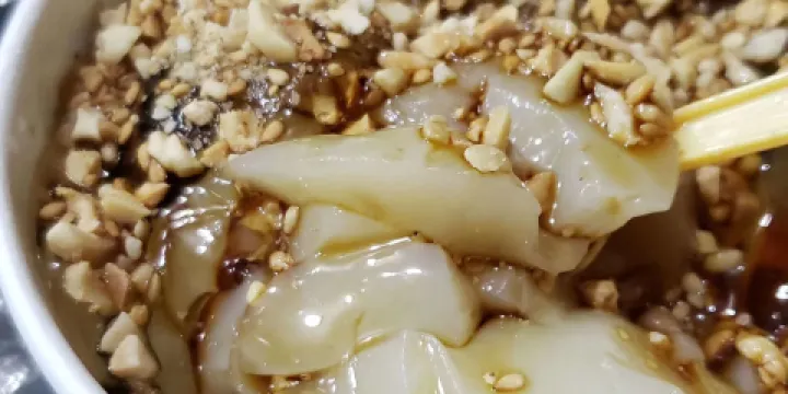 高縣何氏黑涼粉涼糕