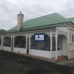 Riverside Cafe 여행 사진