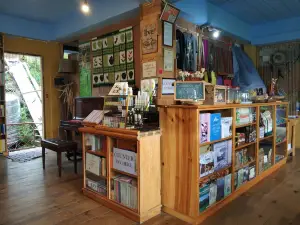 Gaia Cafe & Crafts