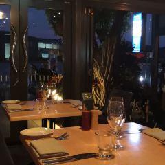 Dundee’s Restaurant 여행 사진