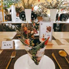 HuaTà 花榻·花忆西葡餐厅(南丰城店) User Photo
