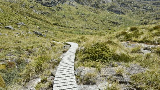 路特本步道是皇后镇一条非常著名的山林徒步线路。整条步道的距离