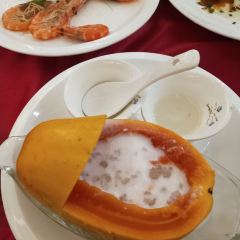Zhonglebaihua Restaurant (zhongcanting) User Photo