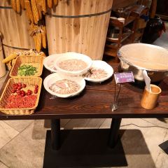 JIU MEN ZHAI DAN GUO YU KUN YANG DIAN User Photo