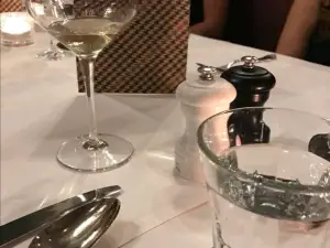 Razzia Restaurant & Bar