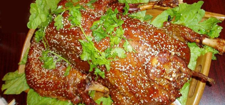 霍佳木烤全羊美食馆