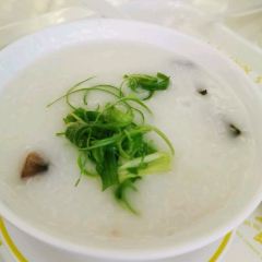 TASTY CONGEE & NOODLE WANTUN SHOP (IFC Branch) User Photo