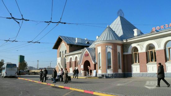 俄罗斯布拉戈维申斯克火车站是一座有着近100年历史的远东最大