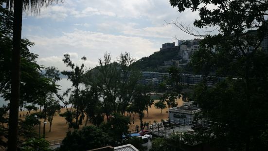 这个地方离清水湾不远，属于别有洞天的地方。从清水湾步行可以抵