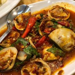 Kha Mu Charoensang Silom User Photo