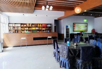 草原生态度假酒店餐厅 User Photo