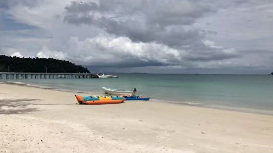 香港海滩是以水上运动项目多而出名的，要说这里的海景和海滩倒不