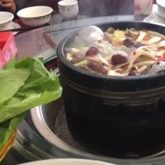 Cuihua Stone Pot Restaurant with Local features User Photo