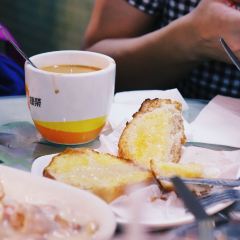 Lan Fong Yuen User Photo