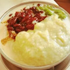 Calanthe Art Cafe User Photo