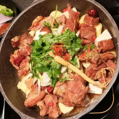 樱花墅匠说牛排火锅店 User Photo