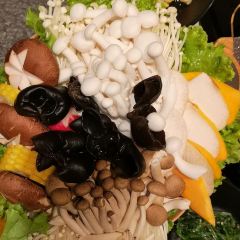 樱花墅匠说牛排火锅店 User Photo