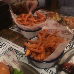 Burgers and Beers Grillhouse User Photo