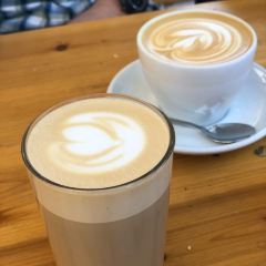 Bastard Café張用戶圖片