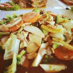 Chonthicha Restaurant User Photo