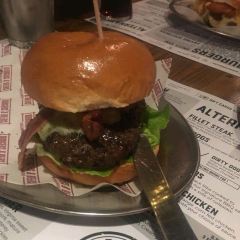 Burgers and Beers Grillhouse User Photo