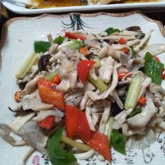Xia Mei Ren Jia Local Restaurant (Historical Culture Dining Resort Branch) User Photo