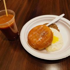 Biscuit Bitch(Caffé Lieto) User Photo