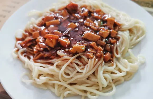 順張黃麵館