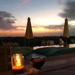 Unique Rooftop Bar & Restaurant User Photo