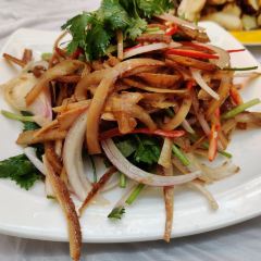 Cuihua Stone Pot Restaurant with Local features User Photo