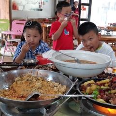 ZHANG GUAN GE ZHA NV ER CHENG DIAN 여행 사진