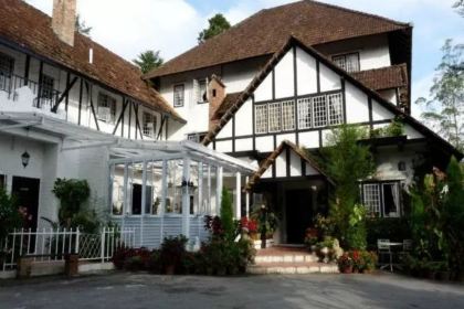 The Smokehouse Hotel and Restaurant