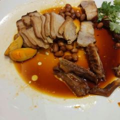 Fengduhuameidaguangchangjiudianzizhu Restaurant 여행 사진