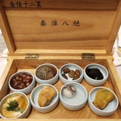 Xunwei Jinling Shiercai (Lao East Gate Store) 여행 사진