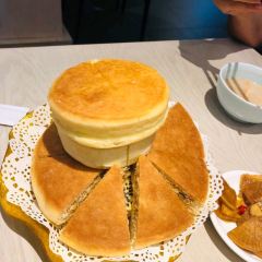 乌兰布统龙腾山庄餐厅 User Photo