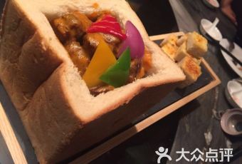 L'Or by YiPalace User Photo