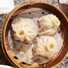 Fang Xiang by detan User Photo