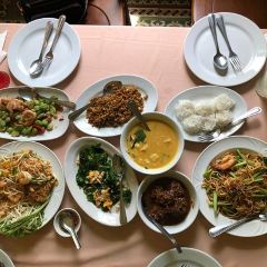 Raya Restaurant User Photo