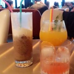 POP on the bund User Photo