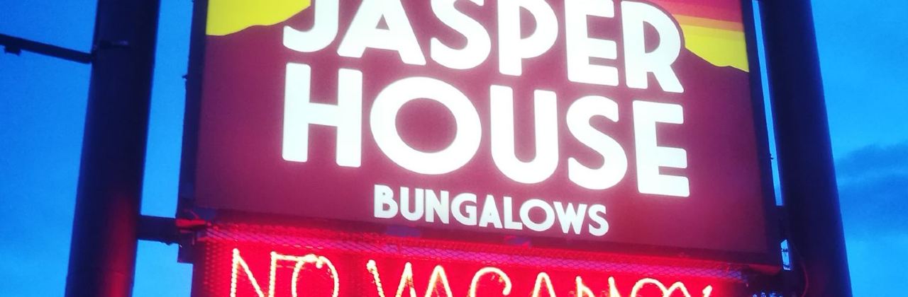 Elk Village Restaurant - Jasper House Bungalows