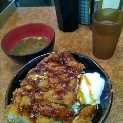 Katsudon Yoshibei Sannomiya Honten User Photo