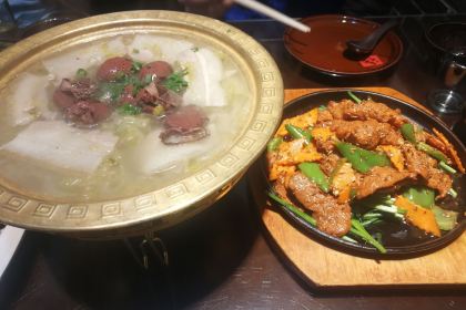 晟记一元馅饼店