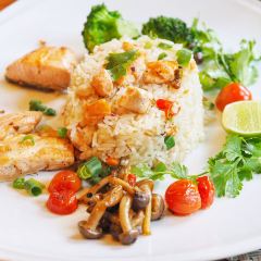 Chom Cafe and Restaurant User Photo