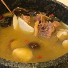 松茸石锅鸡 User Photo