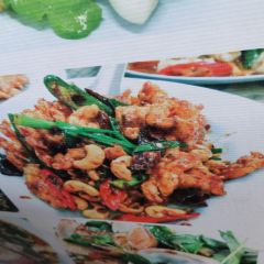 Jok Pochana User Photo