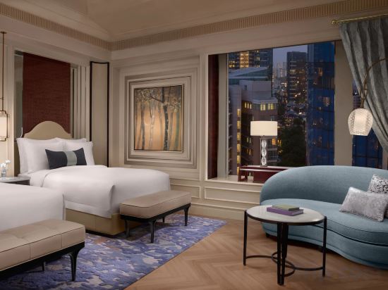 The St. Regis Singapore Room Type - Lady Astor, Larger Guest room, 2 Double