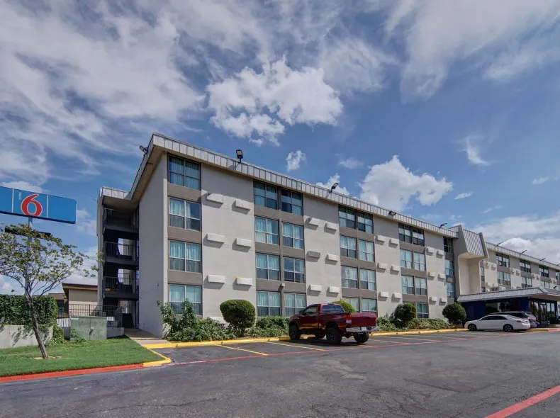 Motel 6 Fort Worth, TX - Downtown East