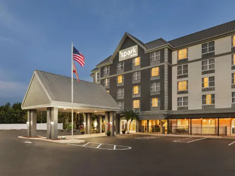 Spark by Hilton Orlando Universal Blvd